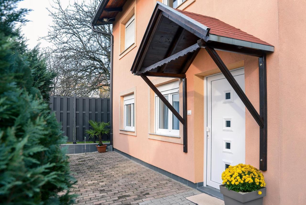 Apartamento Dreamy Garden Zagreb Exterior foto